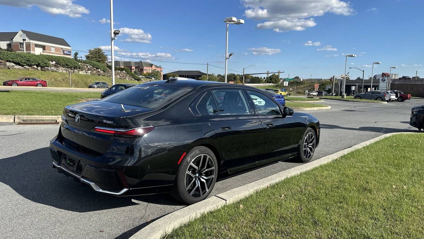 2024 bmw 7 series 740i xdrive