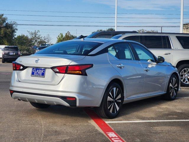 2021 nissan altima 2.5 sv