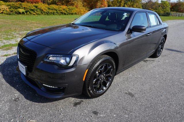 2023 chrysler 300 touring