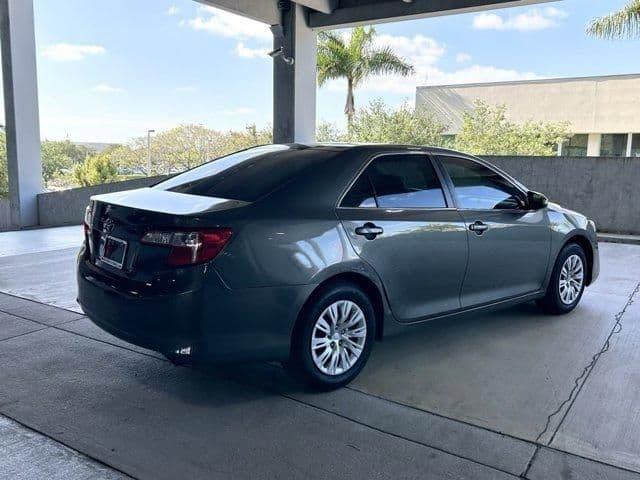 2014 toyota camry l in hialeah, florida