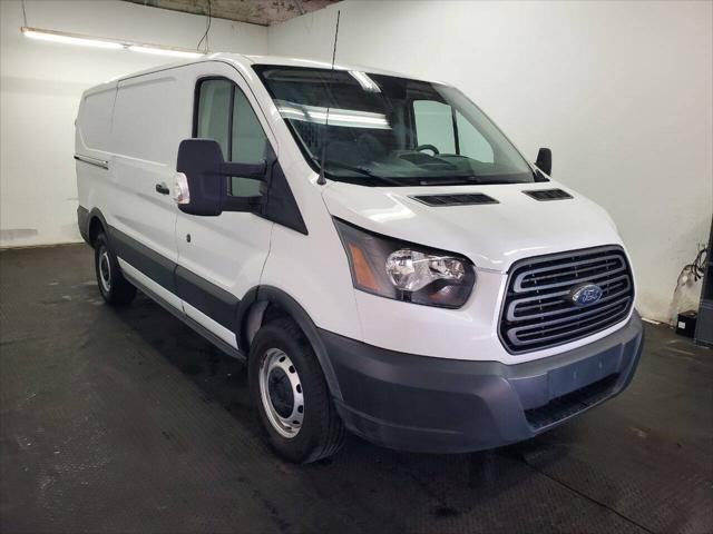 2019 ford transit-250 base