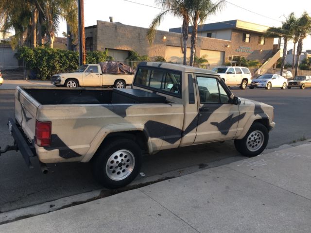 6 cylinder, 4.0 l, 2wd, 5 speed manual transmission