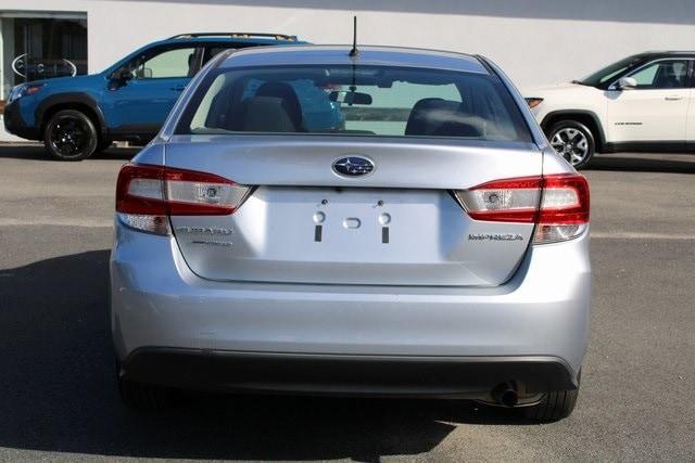 2022 subaru impreza base