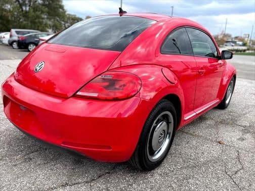 2012 volkswagen beetle in manhattan, new york