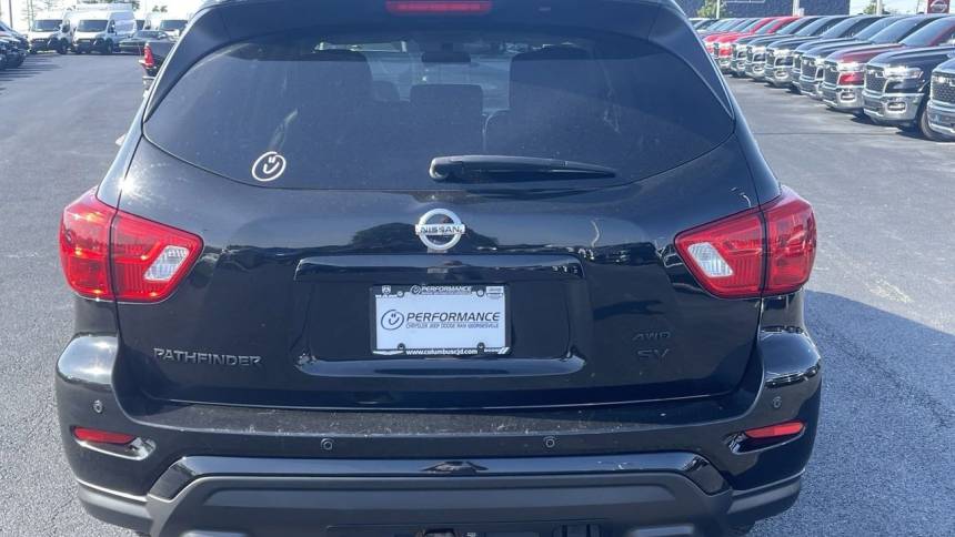 2020 nissan pathfinder sv