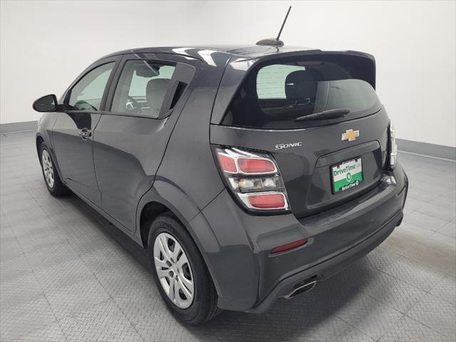 2020 chevrolet sonic fwd hatchback 1fl 5-door