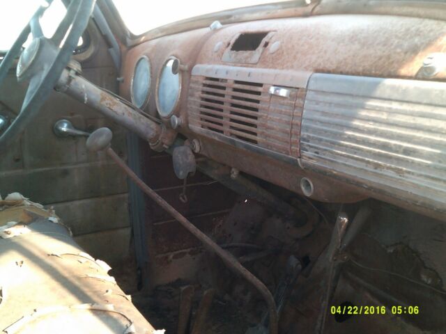 1951 chev dump truck