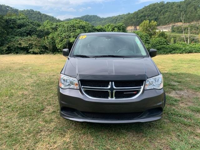 2019 dodge grand caravan se