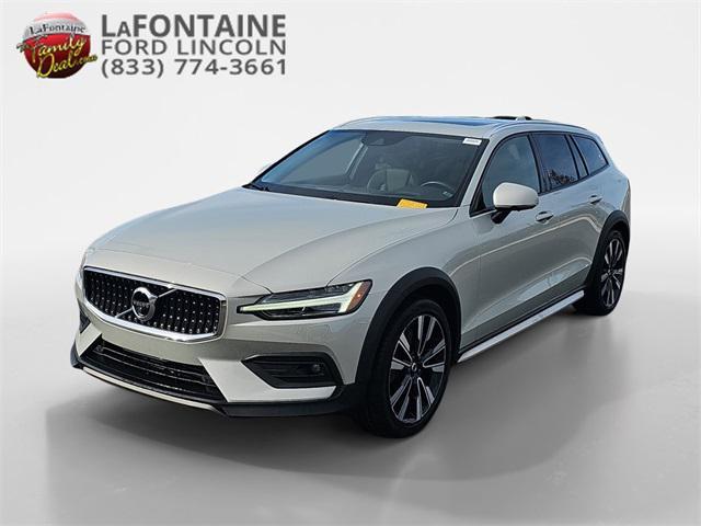 2020 volvo v60 cross country t5