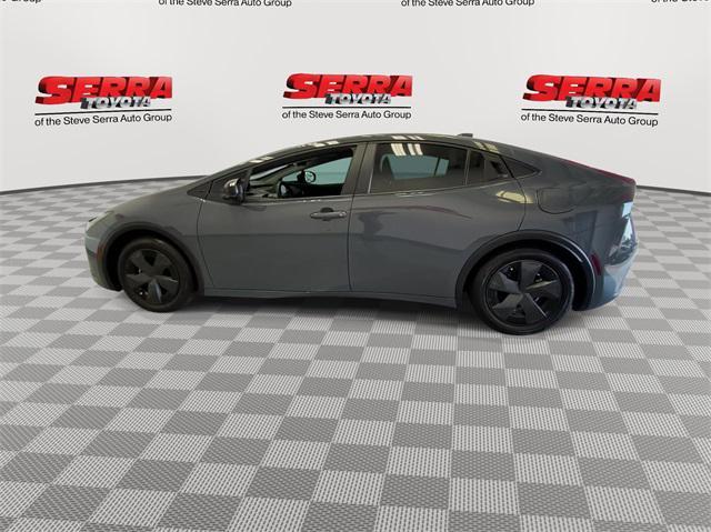 2023 toyota prius le