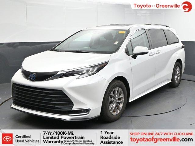2022 toyota sienna xle