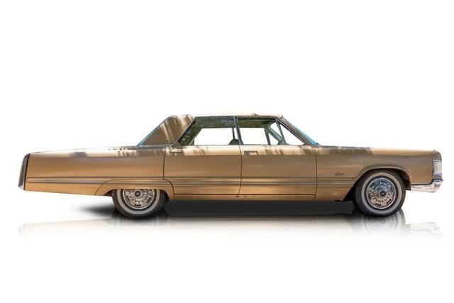 1967 chrysler imperial crown