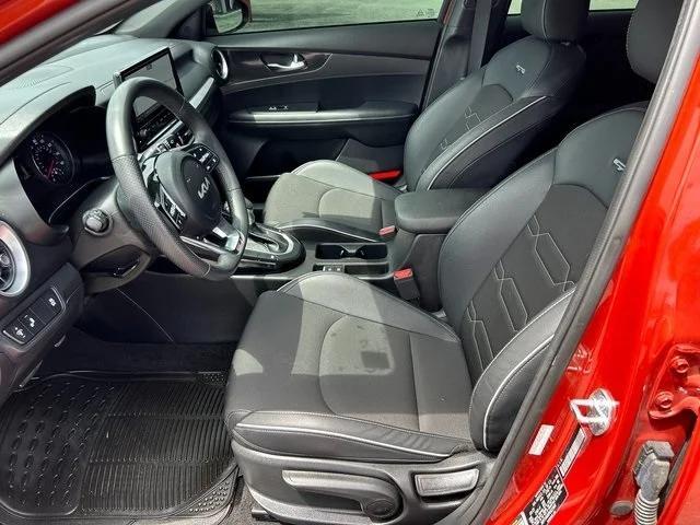 2023 kia forte gt-line