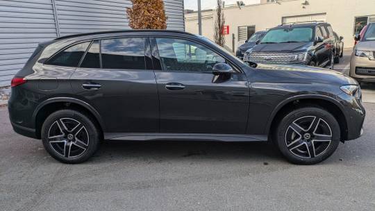 2025 Mercedes-Benz GLC