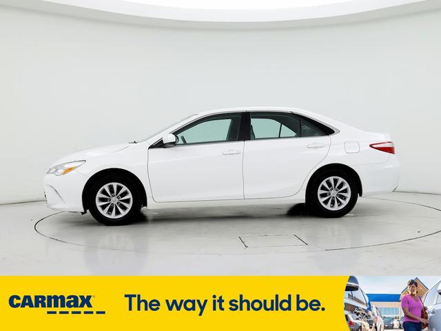2016 toyota camry le