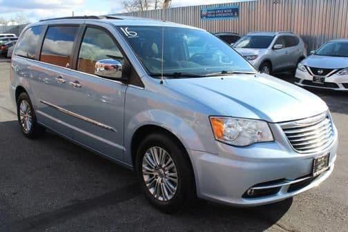2016 chrysler town & country in denver, colorado
