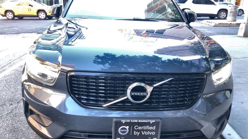 2022 volvo xc40 t5 r-design