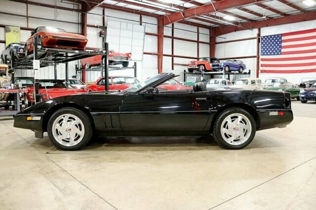 1989 chevrolet corvette convertible 46903 miles black convertible 5.7l v8 6-spee