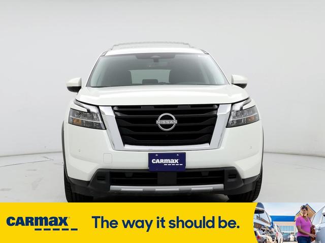 2023 nissan pathfinder sl