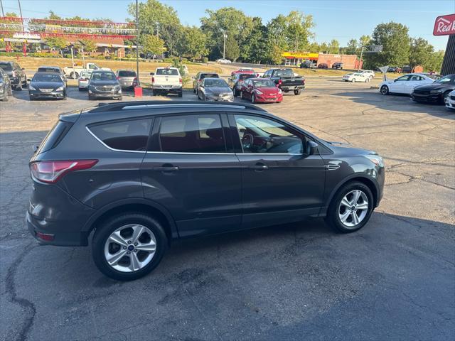 2016 ford escape se