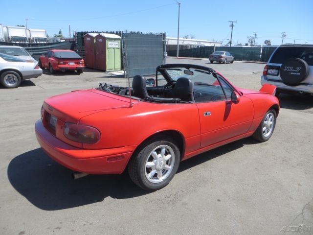 b 1992 mazda mx-5 miata used 1.6l i4 16v manual convertible no reserve