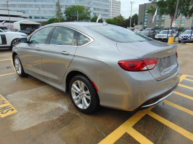 2015 chrysler 200 limited