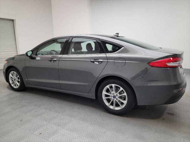 2020 ford fusion se