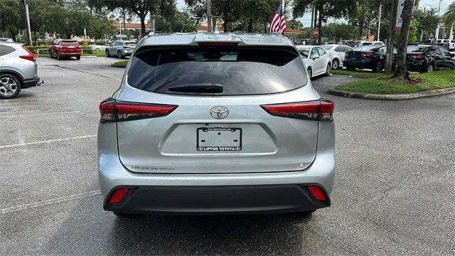2021 toyota highlander xle