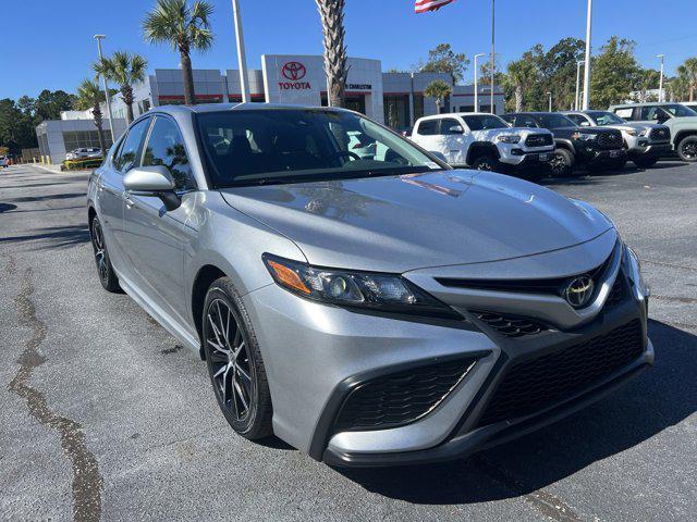 2023 toyota camry se