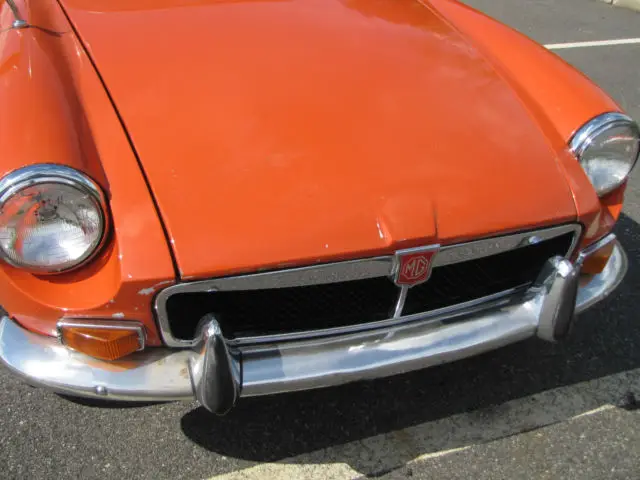 1971 mgb gt 2 owner car, overdrive, very original excellent driver