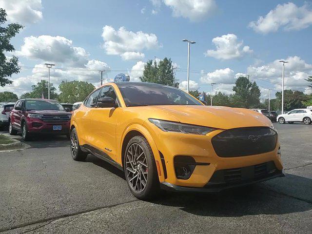 2022 ford mustang mach-e gt