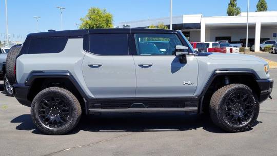 2024 GMC Hummer EV