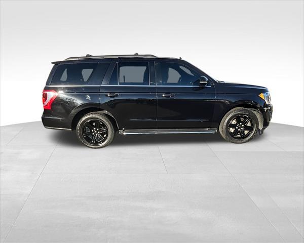 2021 ford expedition xlt