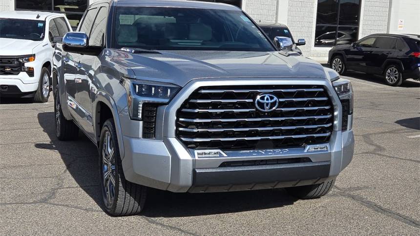 2022 toyota tundra capstone hv
