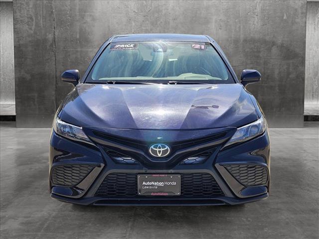 2021 toyota camry se