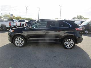 2021 Ford Edge titanium