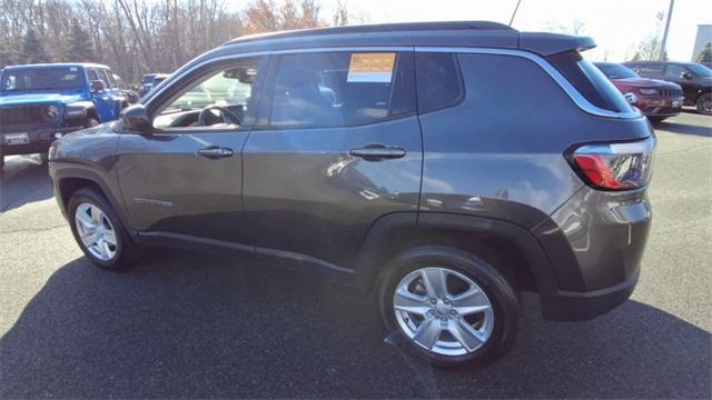 2022 jeep compass latitude