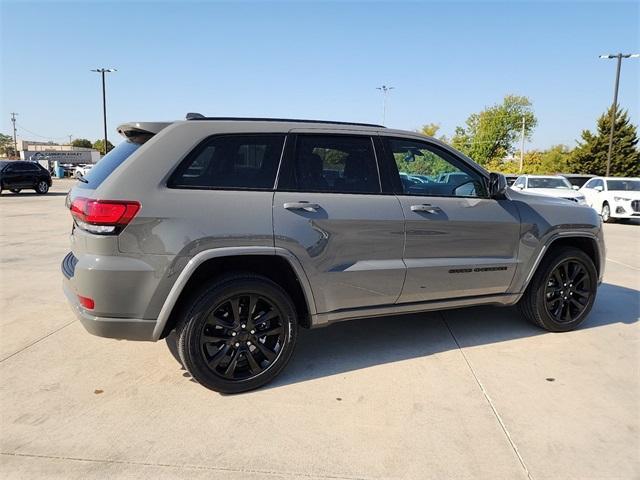 2021 jeep grand cherokee laredo x