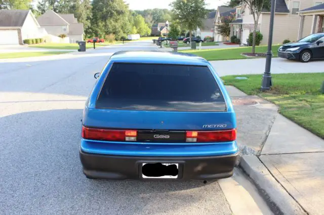 1994 geo metro 2 dr hatchback