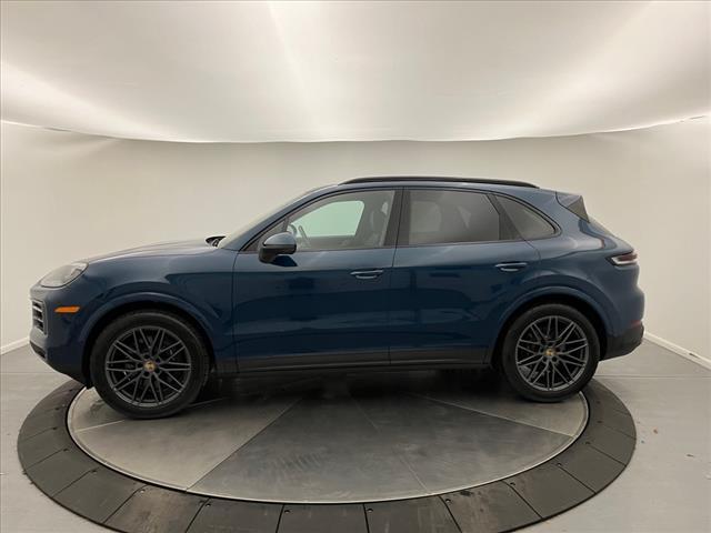 2024 porsche cayenne base