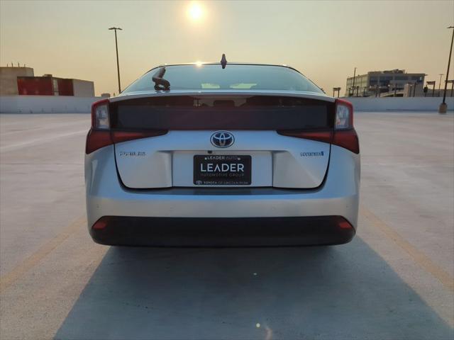 2022 toyota prius le