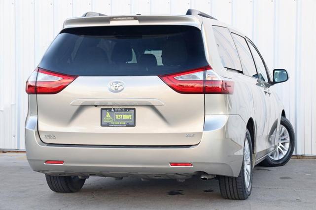 2015 toyota sienna xle