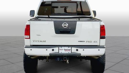 2010 Nissan Titan pro-4x