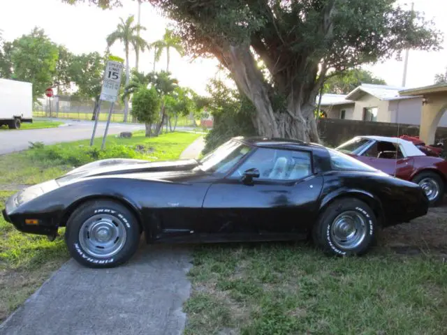 1979 corvette $1 no reserve, l-82