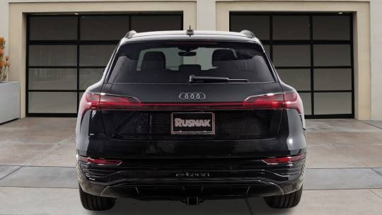 2024 Audi Q8 e-tron