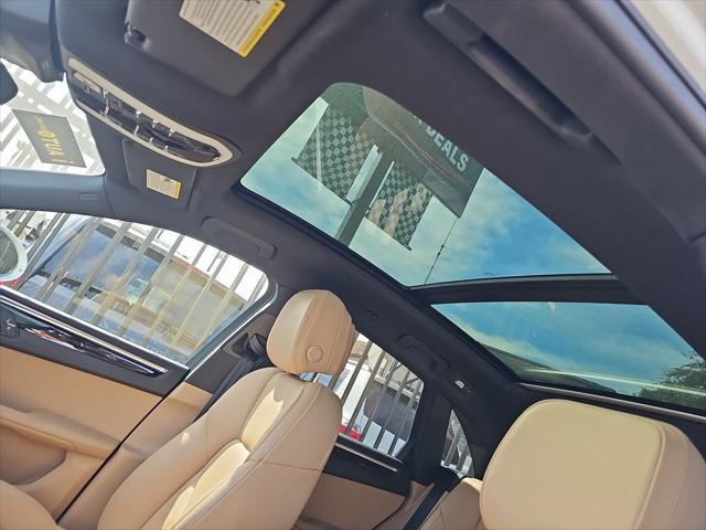 2022 porsche macan base