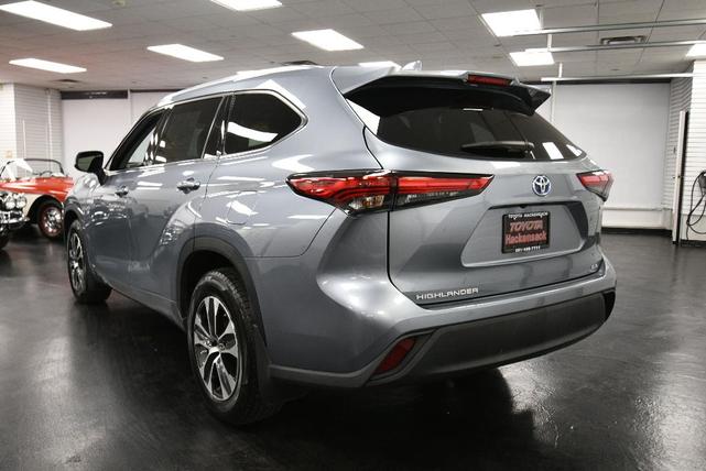 2021 toyota highlander hybrid xle