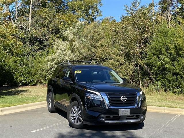 2022 nissan pathfinder sl