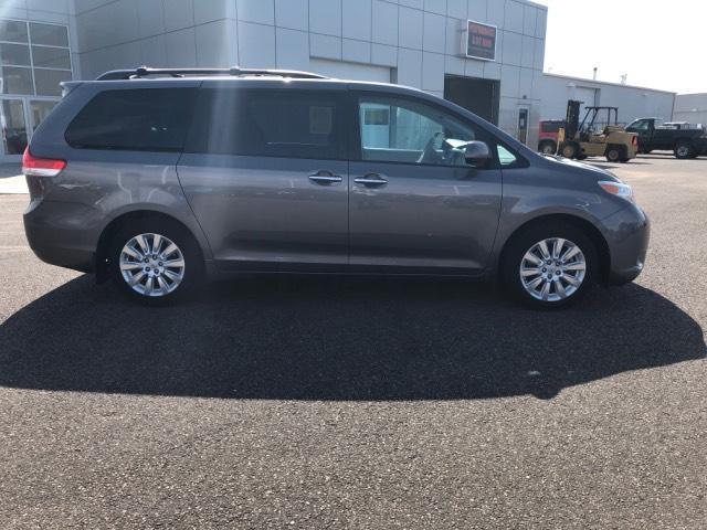 2014 toyota sienna limited 7-passenger awd limited 7-passenger 4dr mini-van for sale in atlantic city, wyoming