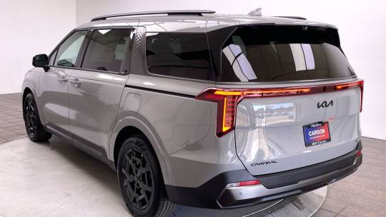 2025 Kia Carnival